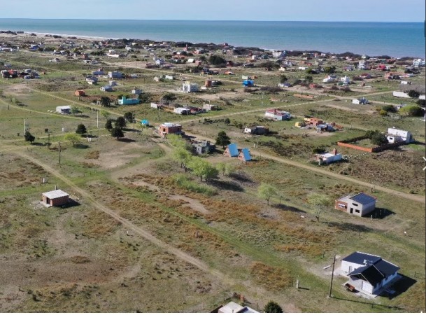 Vendo Lote De 742m² A 400 Metros Del Mar Con Pilar De Luz En Altos Del Mar