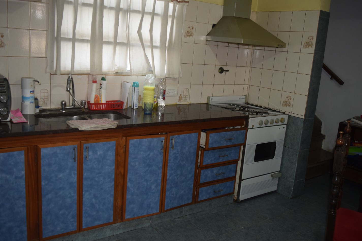 Casa Lanus Este Centro, 3 Ambientes Con Cochera Sin Expensas. Apta Credito