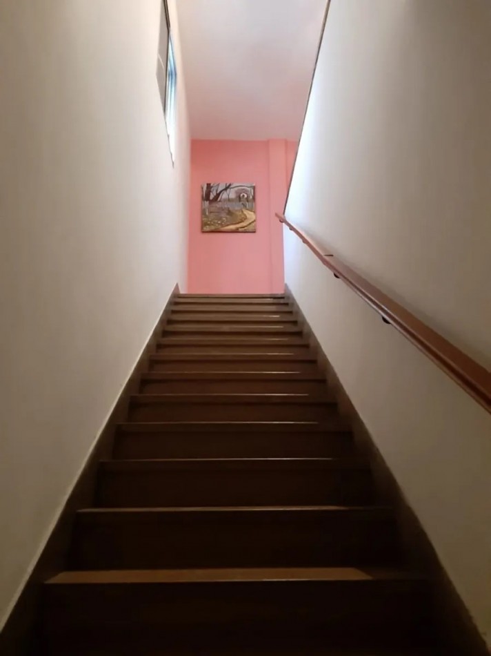 Casa Lanus Este Centro, 3 Ambientes Con Cochera Sin Expensas. Apta Credito