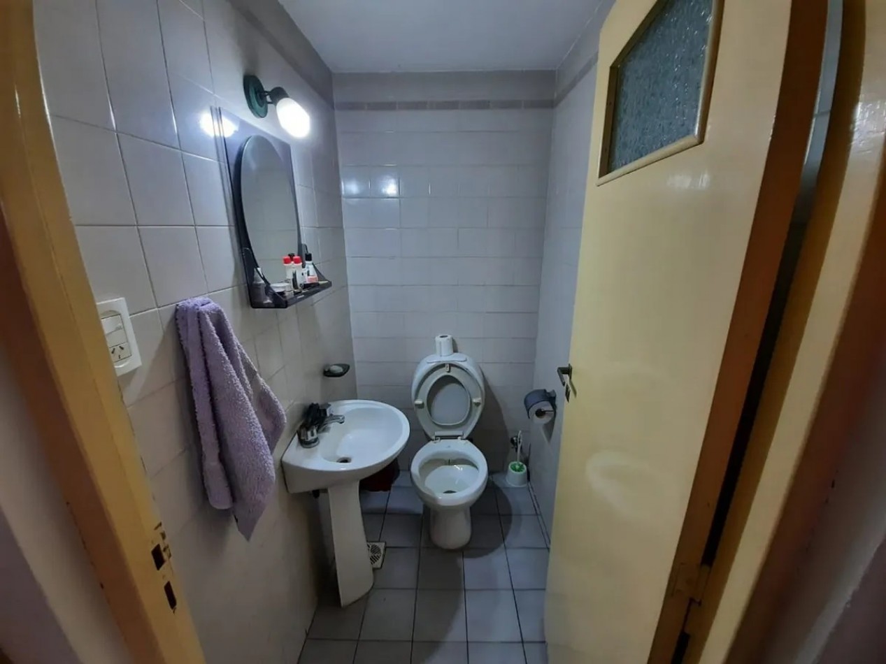 Casa Lanus Este Centro, 3 Ambientes Con Cochera Sin Expensas. Apta Credito