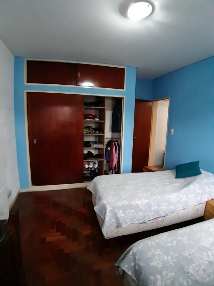 Casa Lanus Este Centro, 3 Ambientes Con Cochera Sin Expensas. Apta Credito